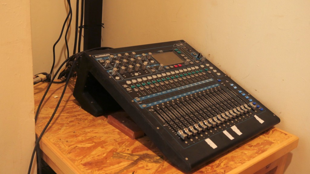 Qu-16 Gereja Bunda Maria Cilangkap