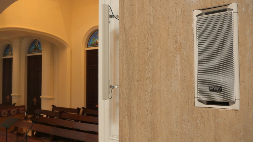 RCF TT Side fill for Worship leader and Main System