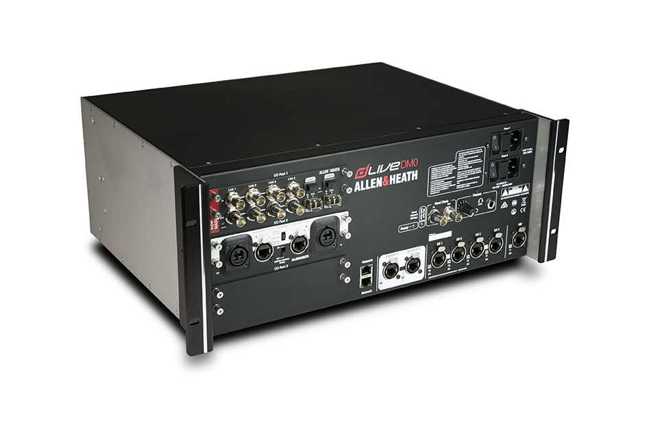 DM0-3Quarter-Right-With-Cards-02