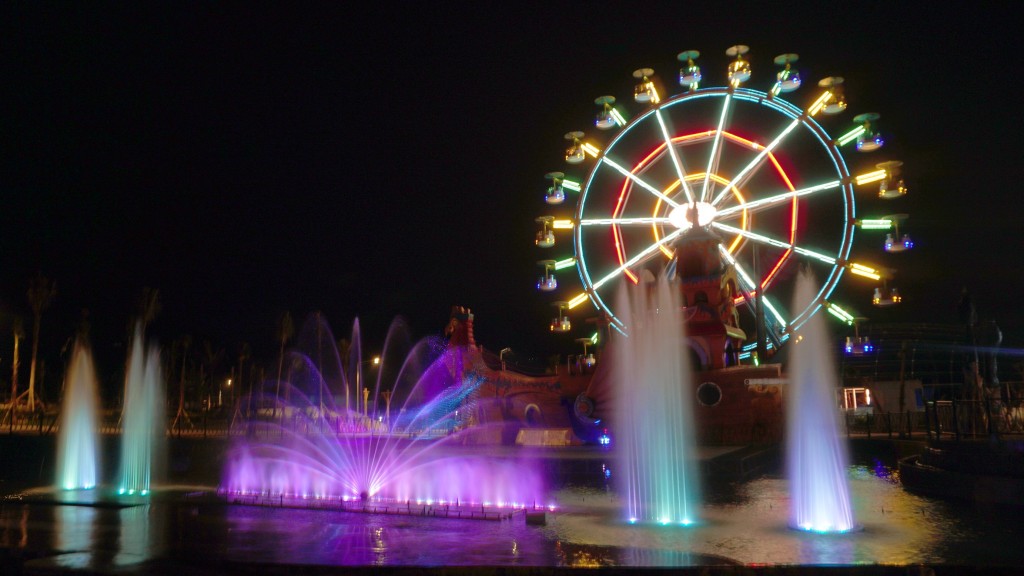 FOUNTAINE AREA NIGHT