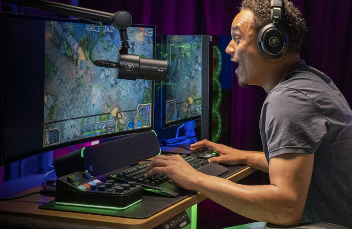 Mackie M-Caster Studio –  Desktop Live Streaming Mixer